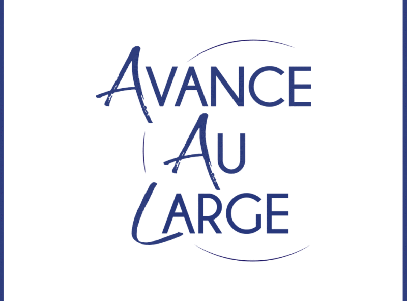 Avance au large
